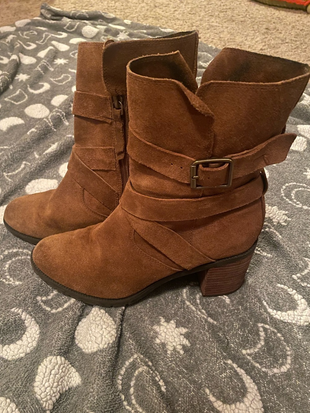 Clarks Women's Brown Suede Boots with Wrap & Buckle, size 8
